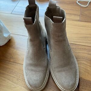 Women’s Tan Suede Chelsea Boots